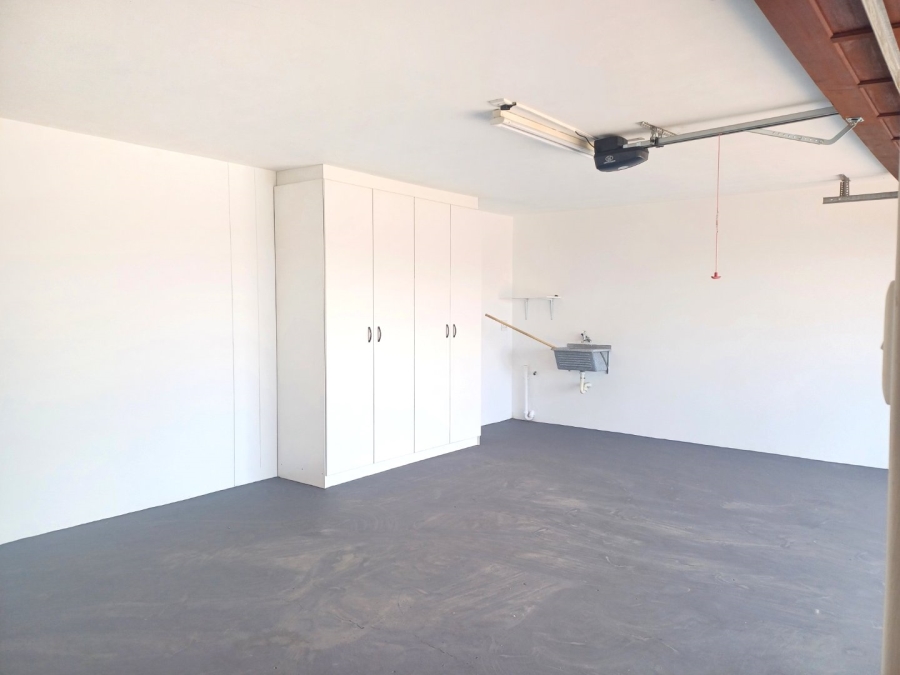 3 Bedroom Property for Sale in Seemeeu Park Western Cape